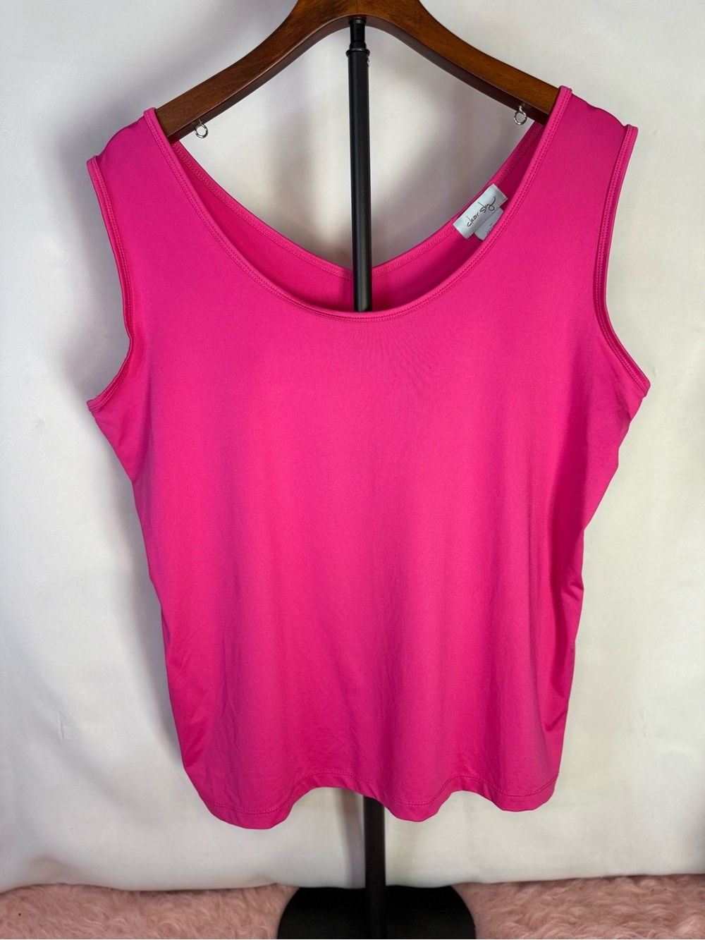 Clear Sky - Bright Pink Stretchy Scoop Neck Tank Top - Size 1X